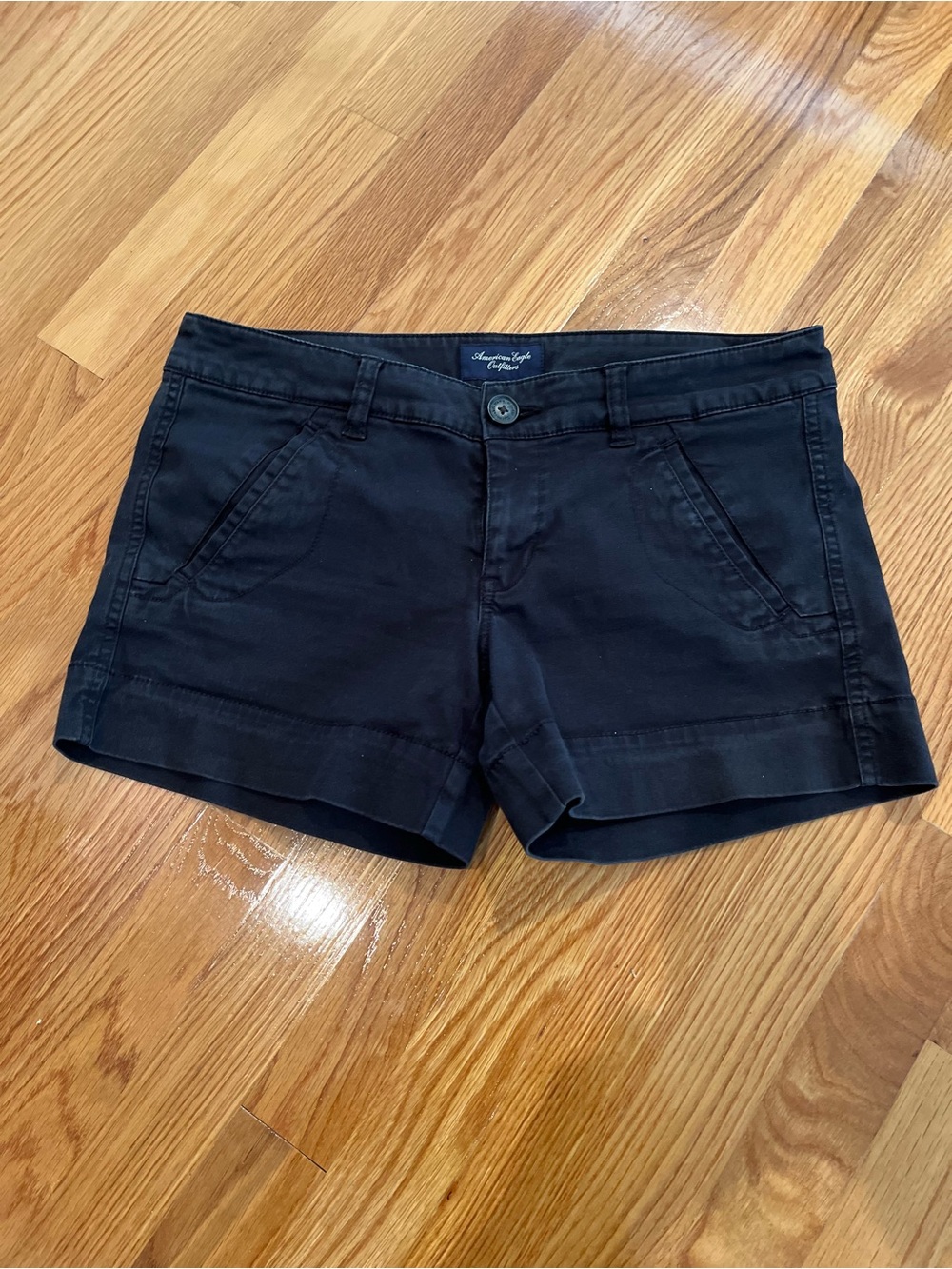 American Eagle Outfitters Black Women's Low Rise Shorts